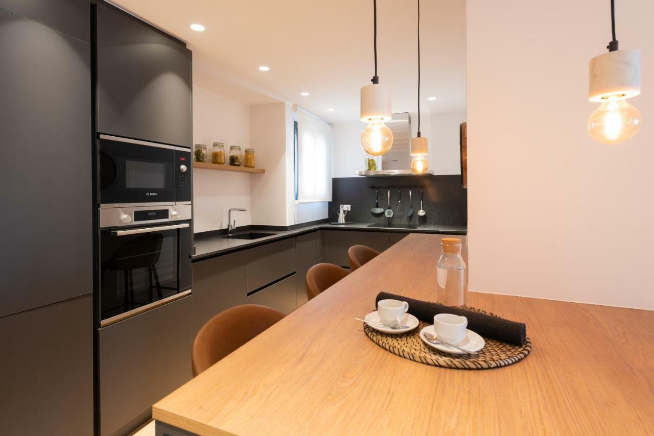 Petit Luxe L'Atic Apartment Terrassa Bagian luar foto