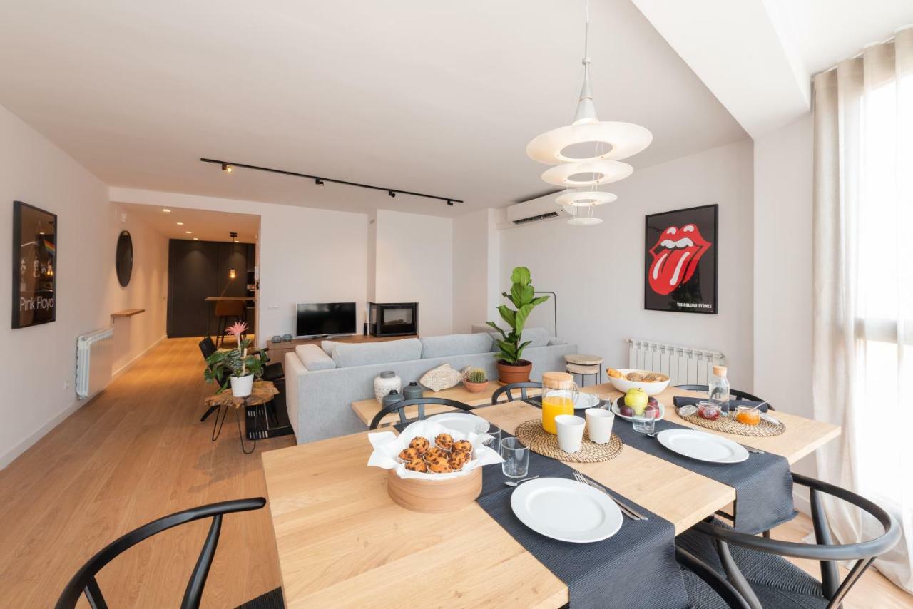 Petit Luxe L'Atic Apartment Terrassa Bagian luar foto