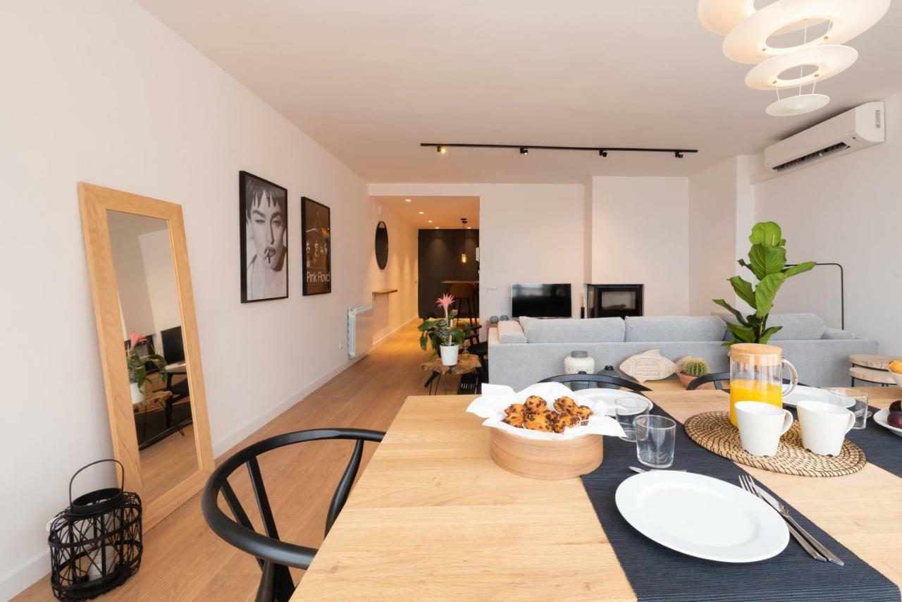 Petit Luxe L'Atic Apartment Terrassa Bagian luar foto